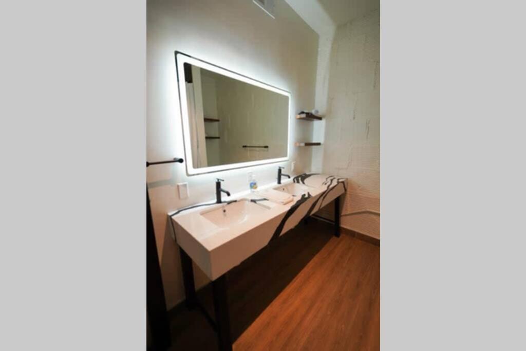 3E - *Renovated* 3 Min To Hillman Cancer Center Sleeps 6 พิตต์สเบิร์ก ภายนอก รูปภาพ
